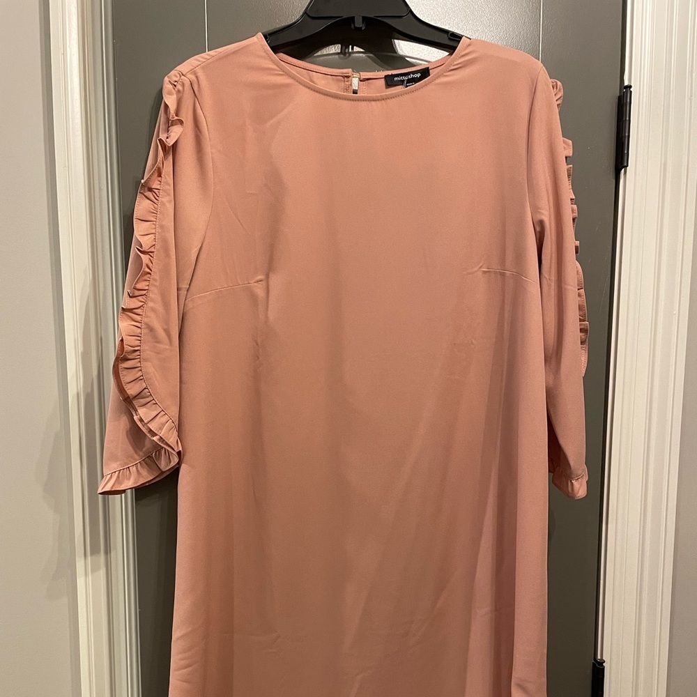 Ruffle dress (Mittoshop) NWT - Size L (blush)